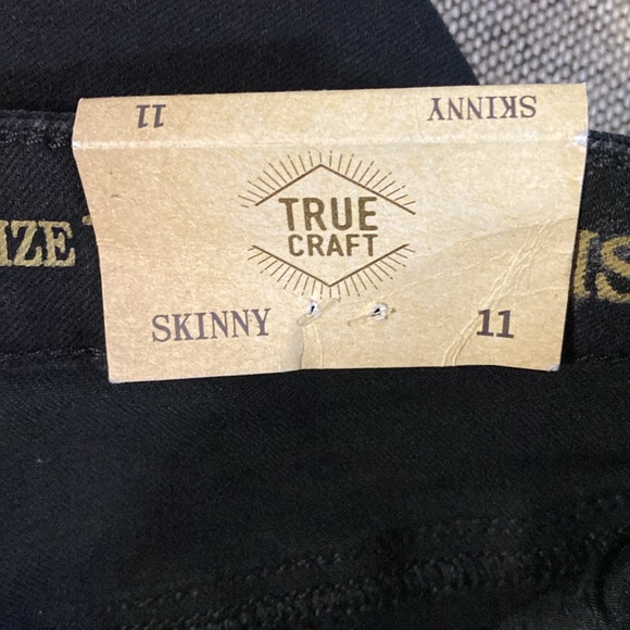True Craft black skinny, mid rise jeans, size 11 Short, NWT. - Picture 13 of 15